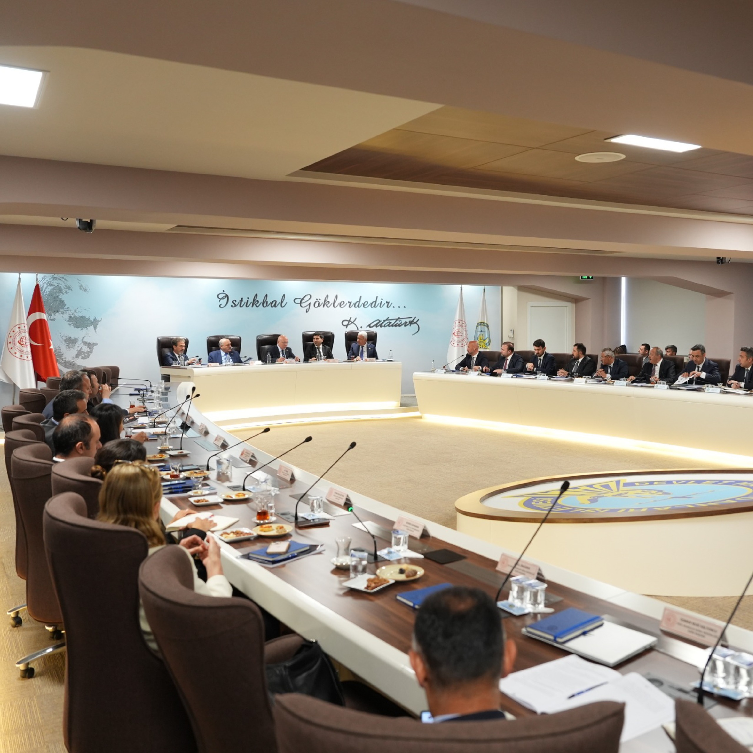 TBMM KİT ALT KOMİSYONU DENETİM TOPLANTISI’NDA DHMİ’NİN 2023-2024 YILLARINA İLİŞKİN HESAP VE İŞLEMLERİ GÖRÜŞÜLDÜ