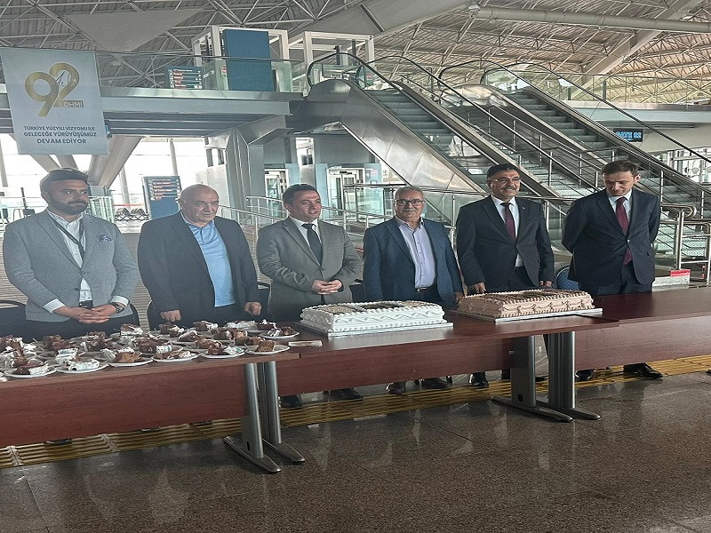 DEVLET HAVA MEYDANLARI İŞLETMESİ’NİN 92. KURULUŞ YIL DÖNÜMÜ HAVALİMANIMIZDA KUTLANDI