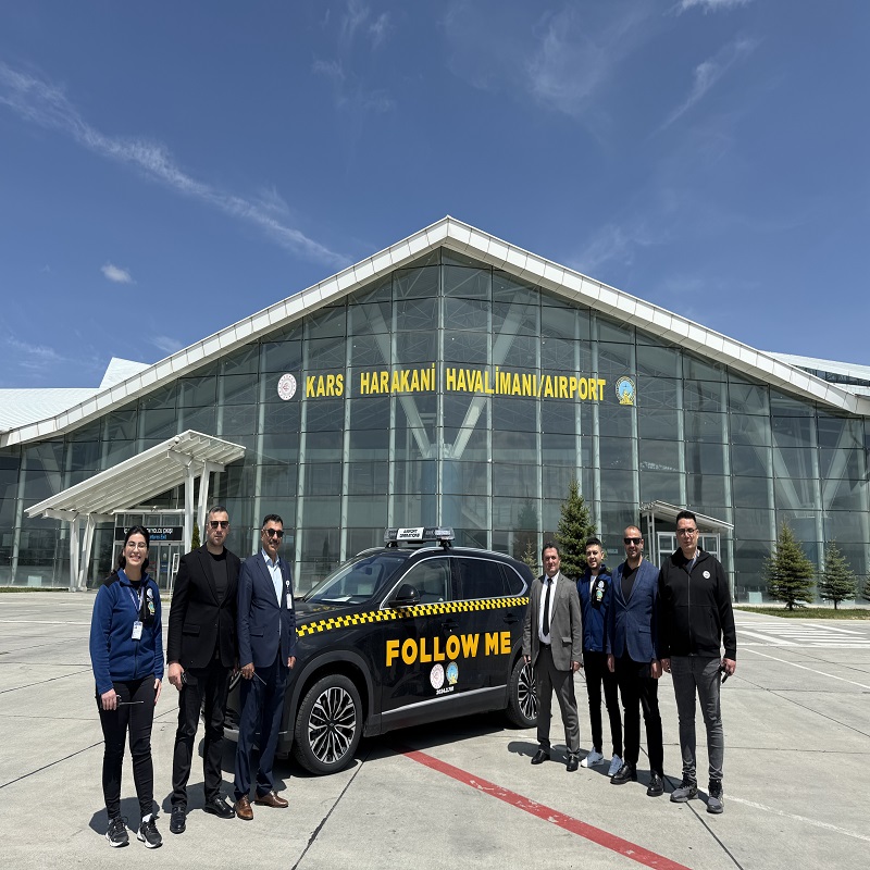 YERLİ ÜRETİMİMİZ OLAN TOGG MARKA ARAÇ HAVALİMANIMIZDA HİZMET VERMEYE BAŞLADI