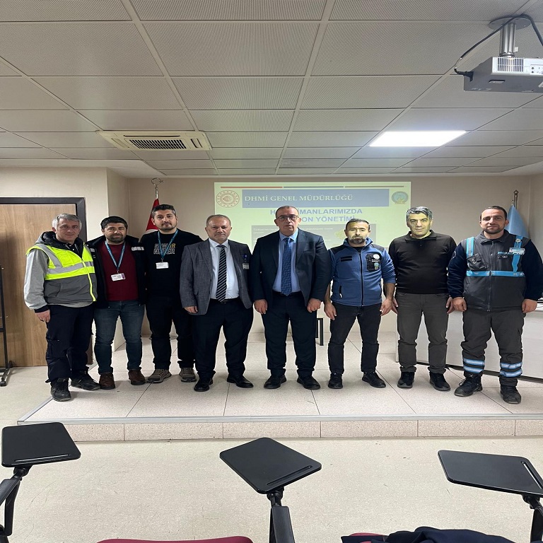 KARBONSUZ HAVALİMANI PROJESİ KAPSAMINDA, KARBON YÖNETİM KOMİTESİ TOPLANTISI, HAVALİMANIMIZ ARFF EĞİTİM SALONUNDA GERÇEKLEŞTİRİLDİ