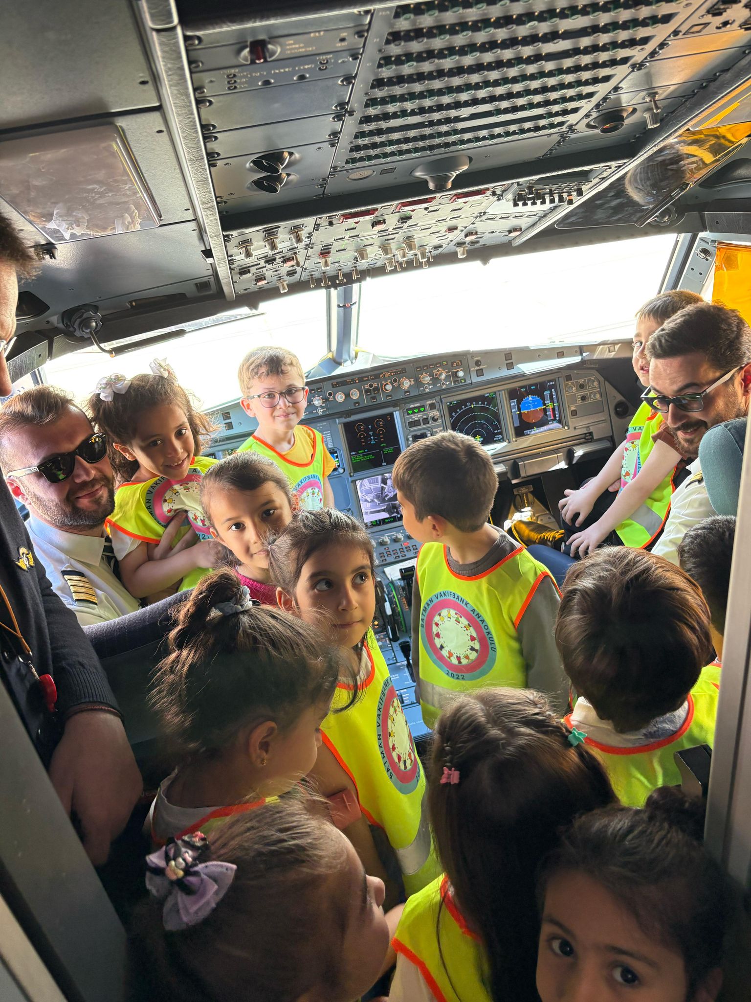 BATMAN HAVALİMANI KAPILARINI MİNİK ÖĞRENCİLERE AÇTI