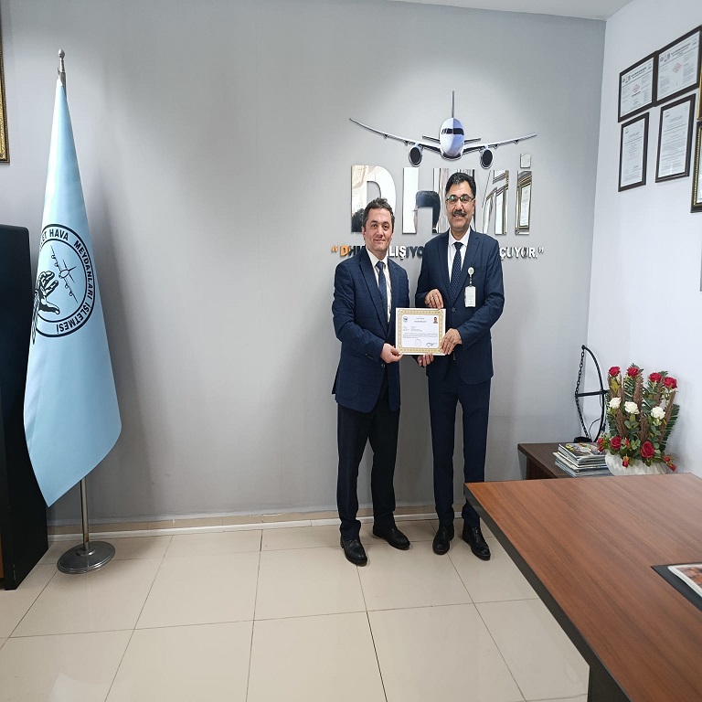 HAVALİMANI PERSONELLERİMİZE BAŞARI BELGESİ TAKDİM EDİLDİ
