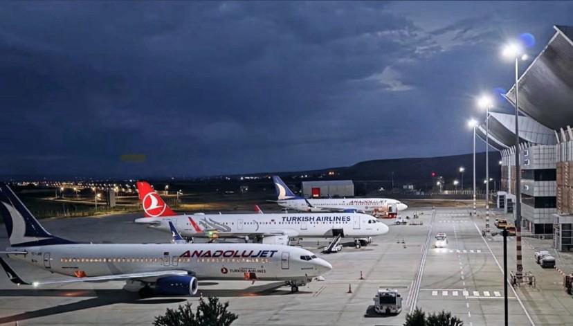 BATMAN HAVALİMANI YAZ TARİFESİNE GEÇİYOR