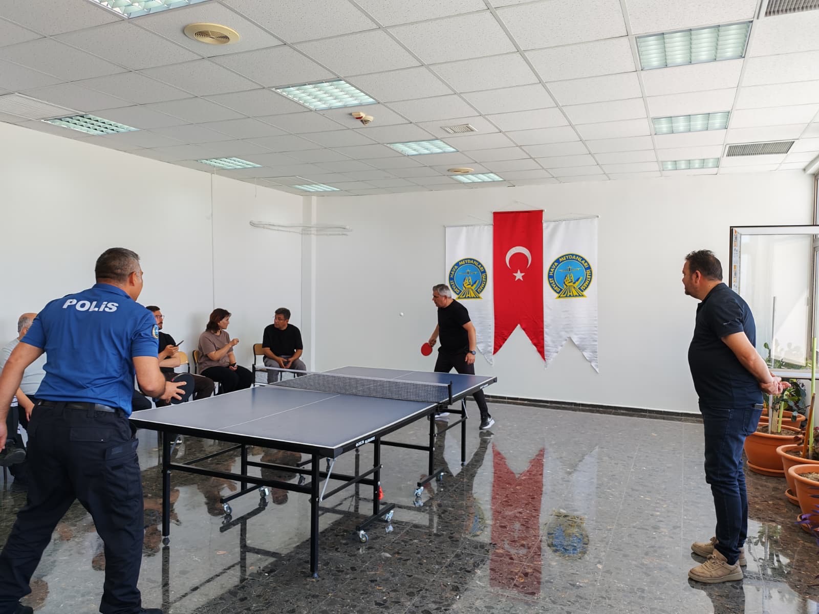 Isparta Süleyman Demirel Havalimanında Masa Tenisi Turnuvası Düzenlendi