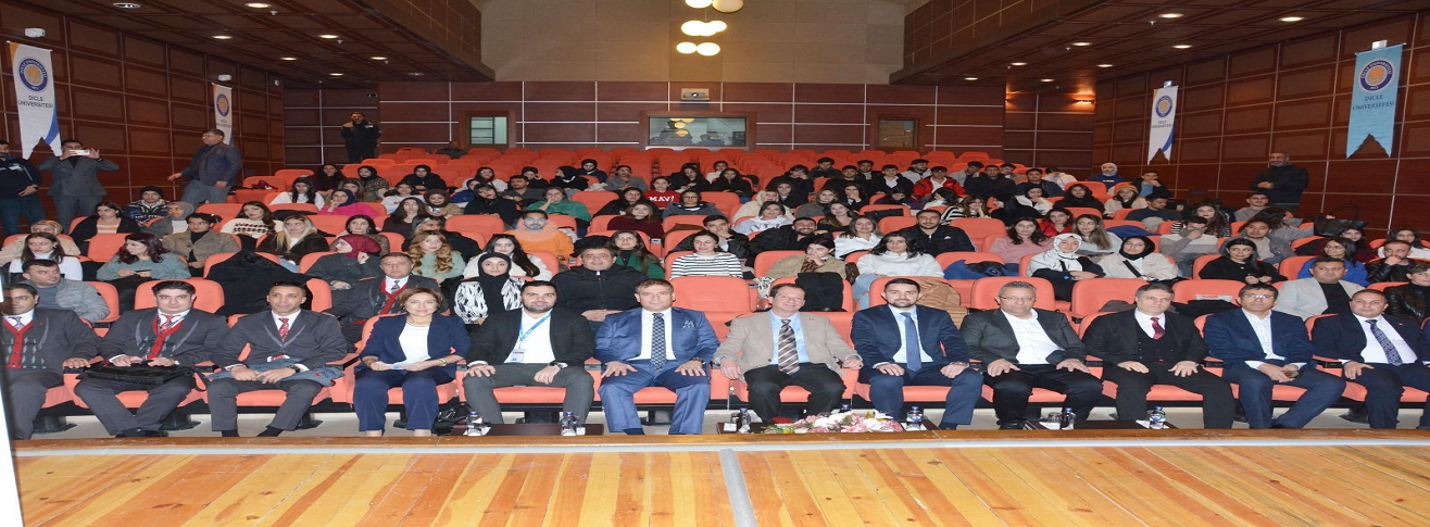 Havalimanı Müdürümüz Nizamettin ÖZAYDIN Dicle Üniversitesinde Düzenlenen "Havacılığın Dünü, Bugünü ve Yarını" Adlı Konferansta Öğretim Üyeleri ve Öğrencilerle Buluştu