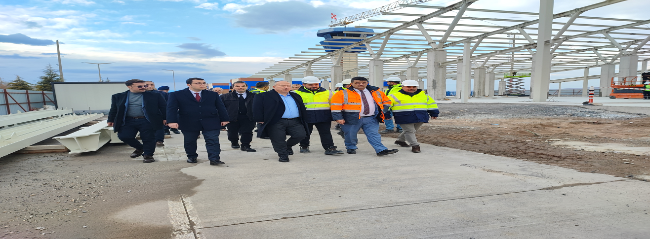 NEVŞEHİR VALİMİZ, HAVALİMANIMIZ TERMİNAL BİNASI VE MÜTEMMİM TESİSLER İNŞAATINI İNCELEDİ