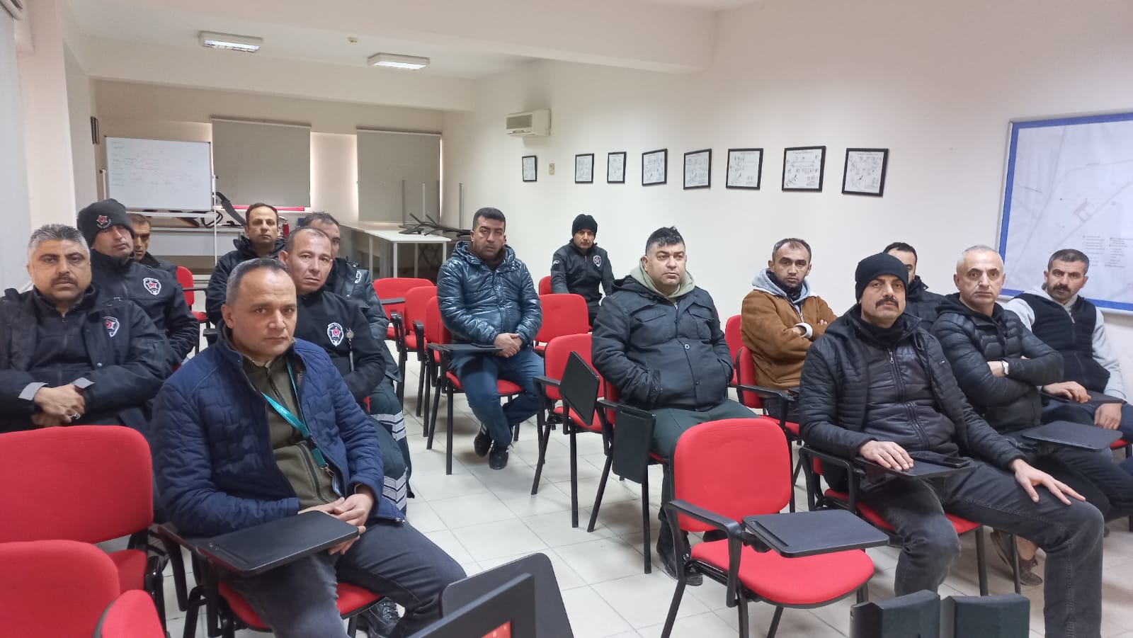 HATAY HAVALİMANI MÜDÜRLÜĞÜNDE KURS-11 HAVA KARGO TARAMA TAZELEME EĞİTİMLERİ BAŞLADI