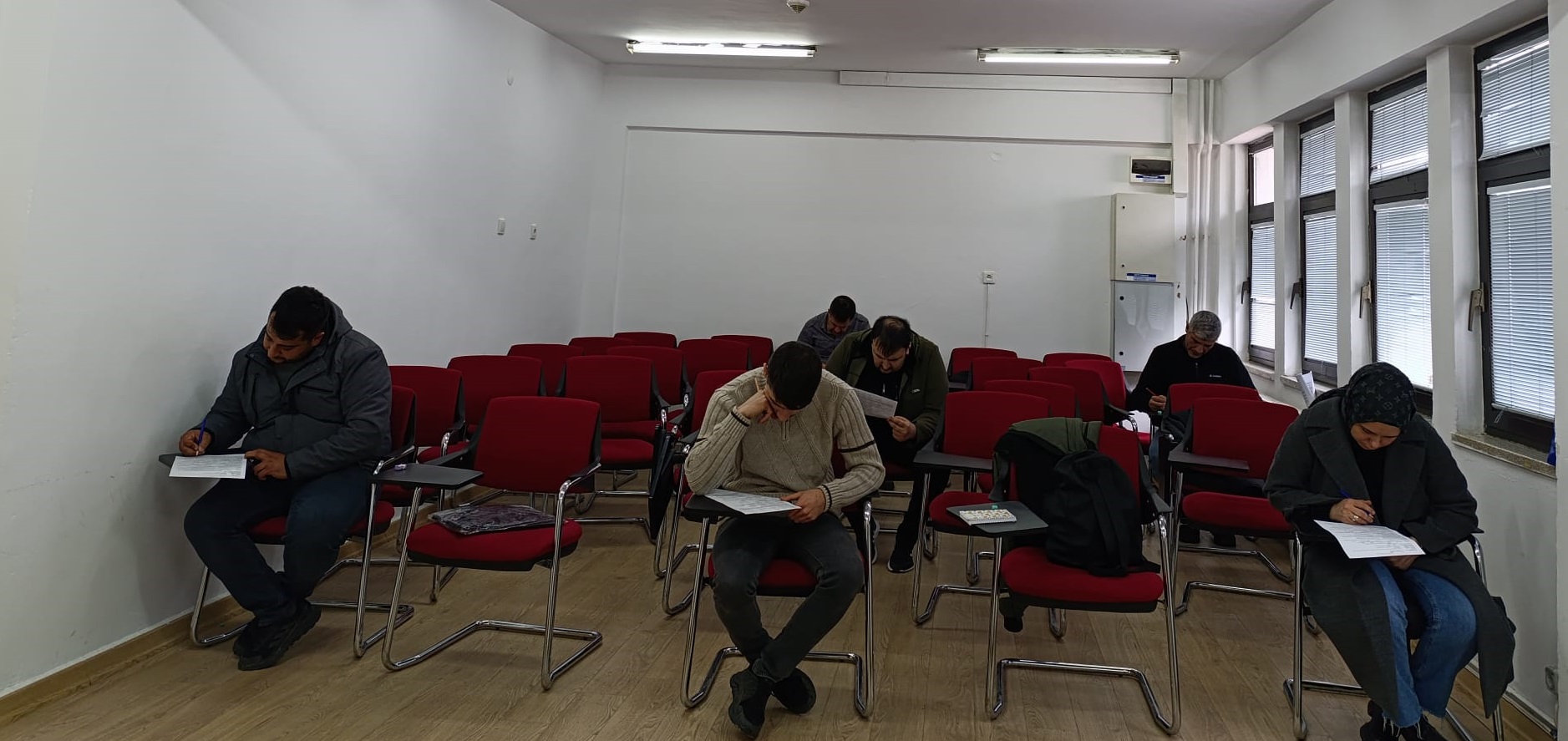 ISPARTA SÜLEYMAN DEMİREL HAVALİMANINDA GÜVENLİK EĞİTİMLERİ TAMAMLANDI